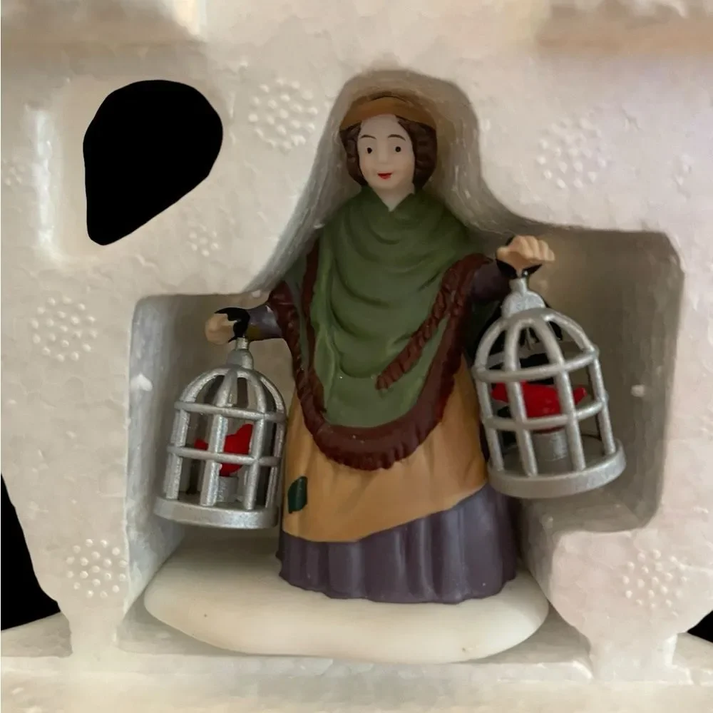 Department 56 Heritage‎ Village Collection 'The Bird Seller' Set